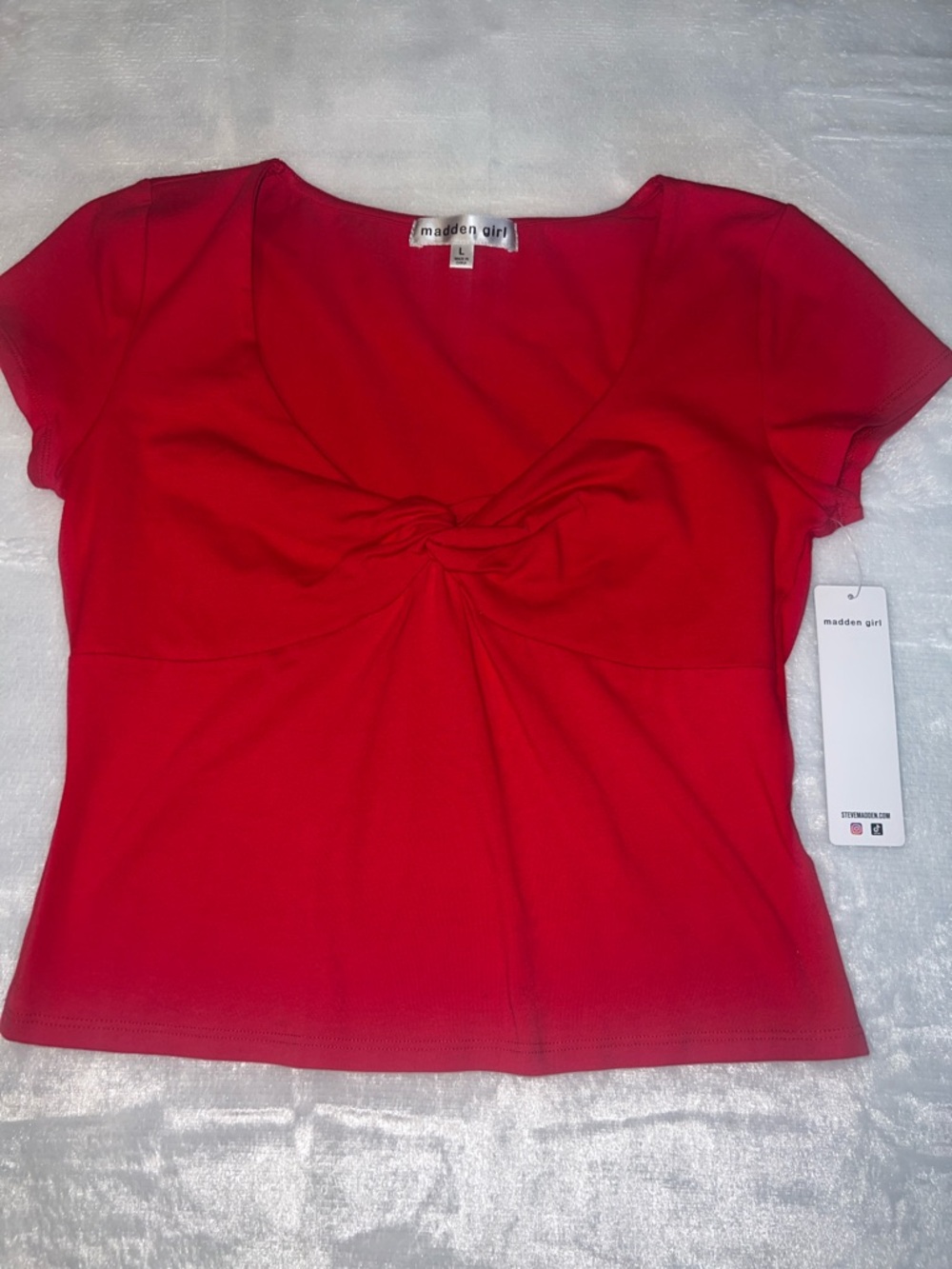 Madden Girl Red Twist-Detail Short Sleeve Top